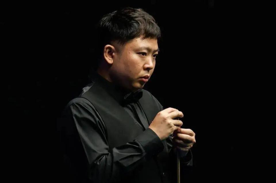 一位曾执教 一位曾执教