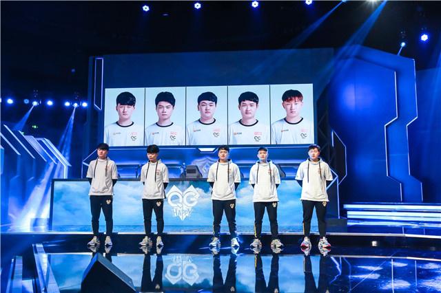 奠定了堅實 奠定了堅實